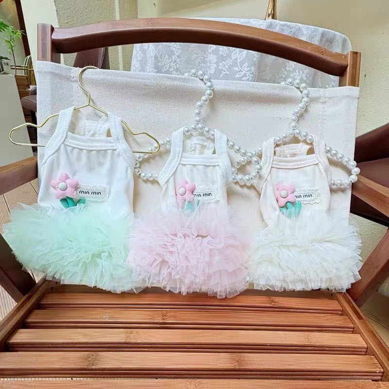 Vestido Pet Florzinha com Saia de Tule
