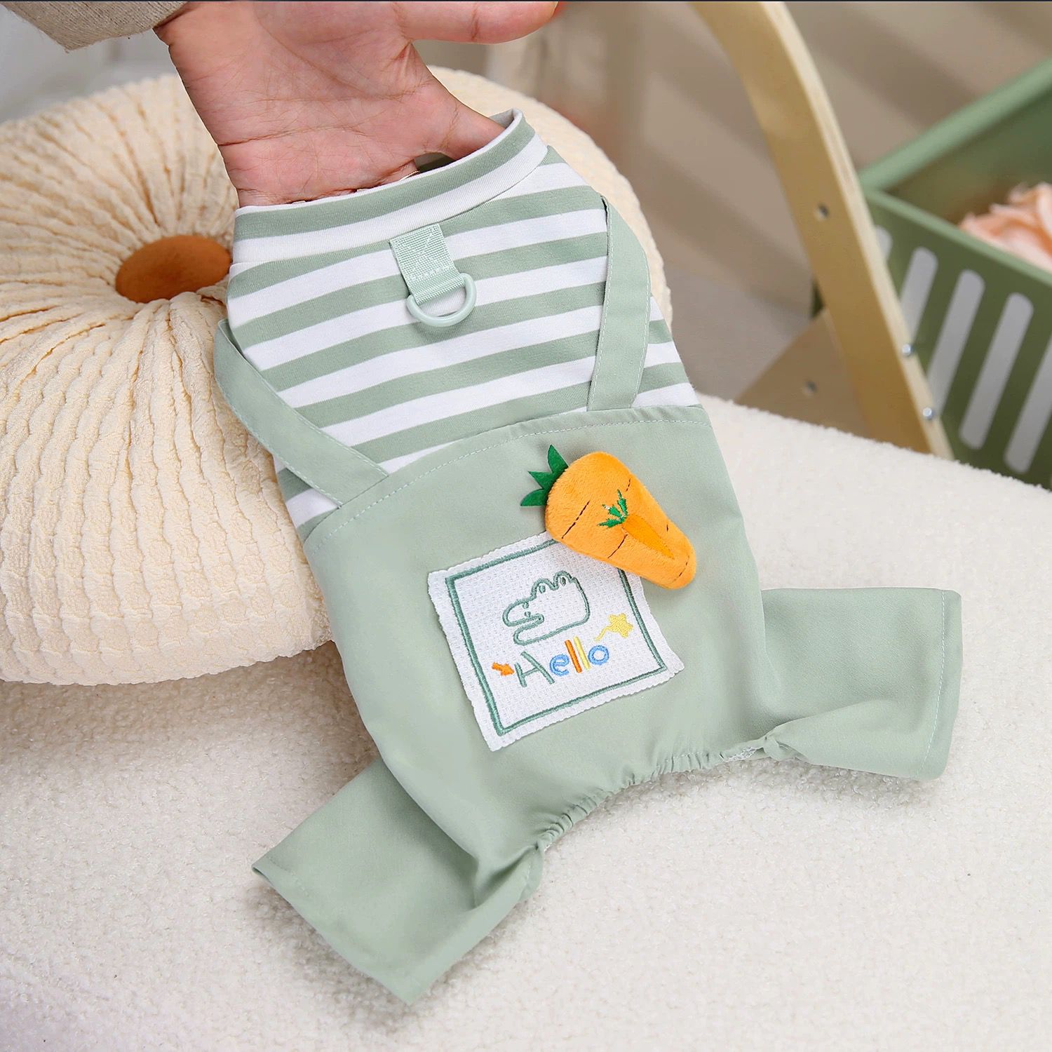 Macacao Listrado Cenoura Verde