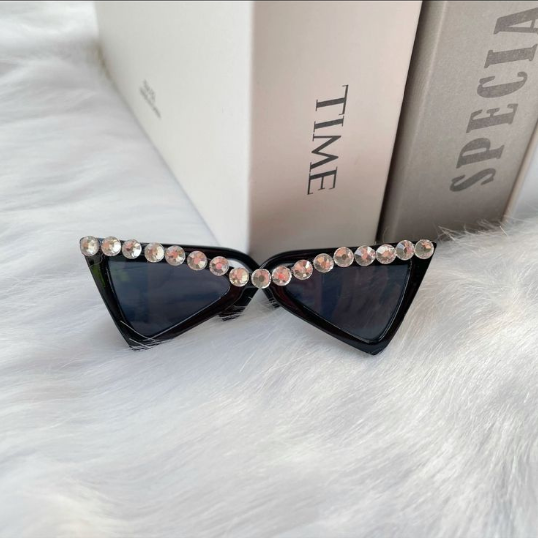 Óculos Triangular com Strass