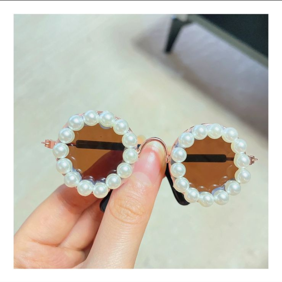 Óculos Redondo com Perolas Pequeno